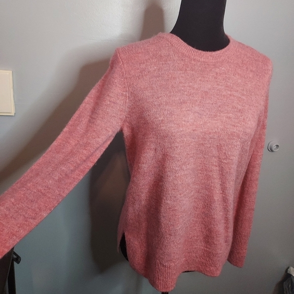 Old Navy Size Small Pink/Purple Sweater Long Sleeve Crew Neck Oversized - Picture 3 of 9
